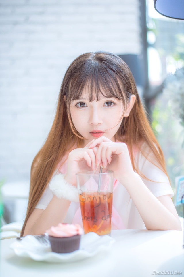 “何意？”刘璝冷声道：“我乃蜀中大将，尔乃关中逆贼，今日你自投罗网，还问我是何意？”